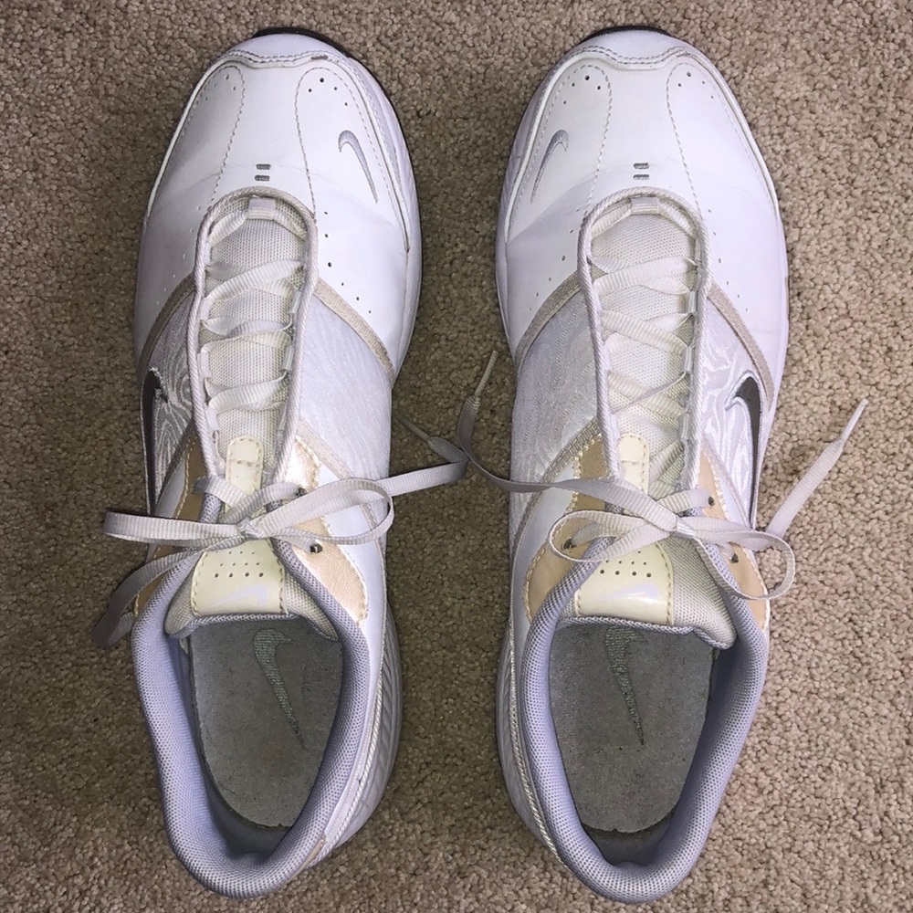 Nike FCS Women’s Sneakers